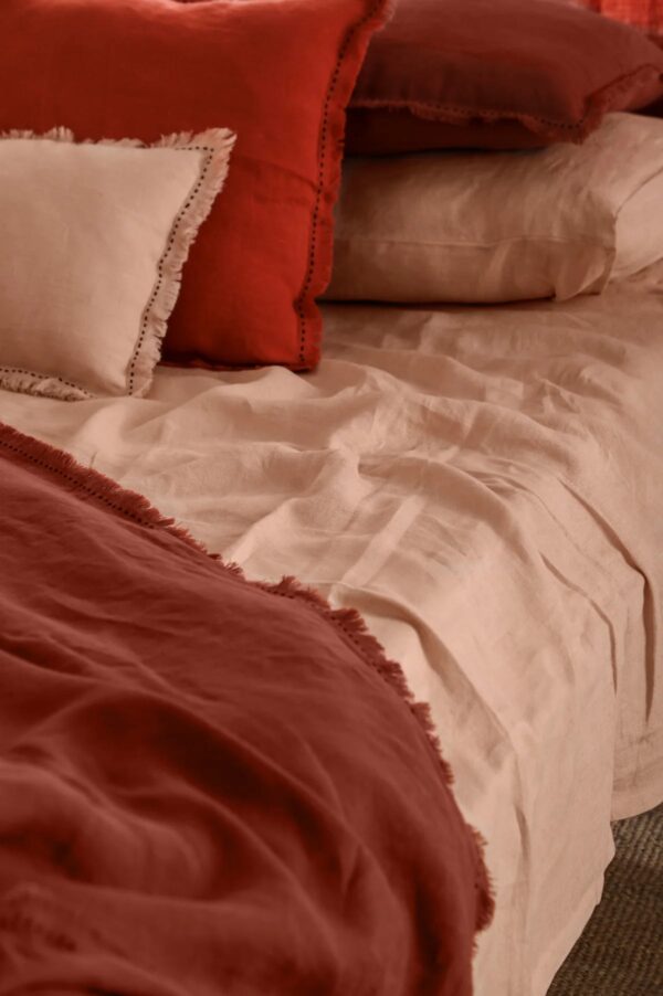 Linen Slumber Solid Bedsheet Set (Clay Caffeine)